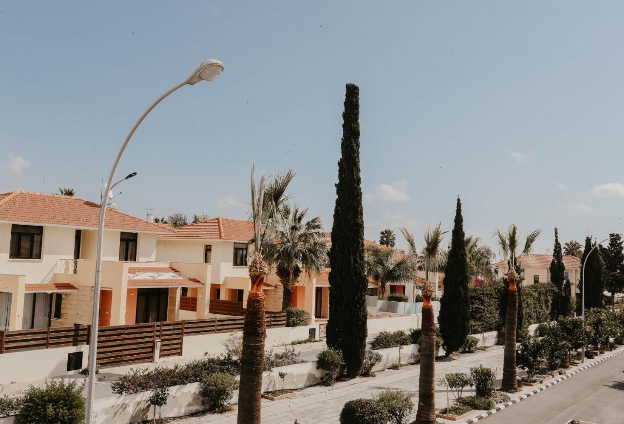 Pirgos Beach House Lárnaka Kültér fotó