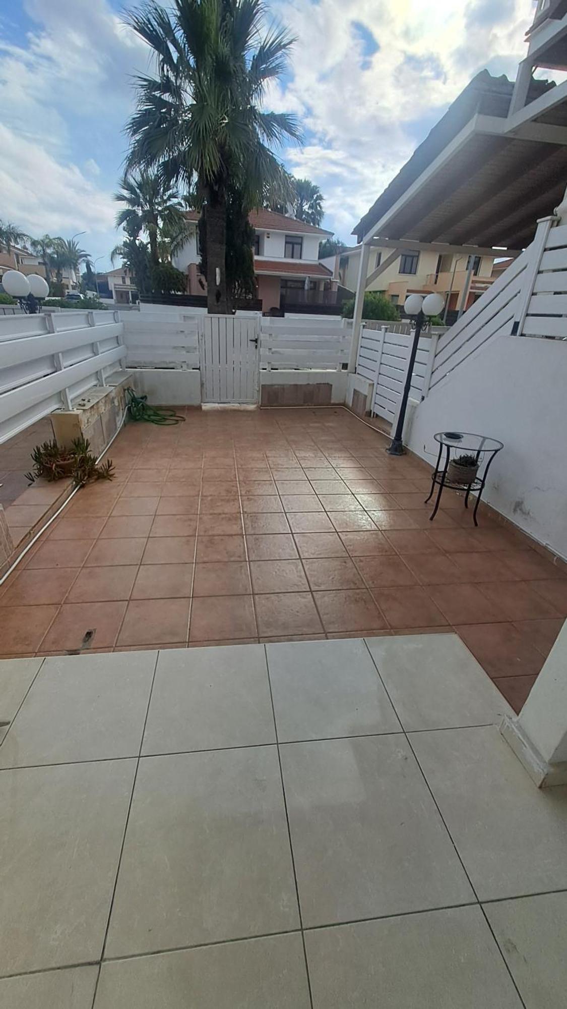 Pirgos Beach House Lárnaka Kültér fotó