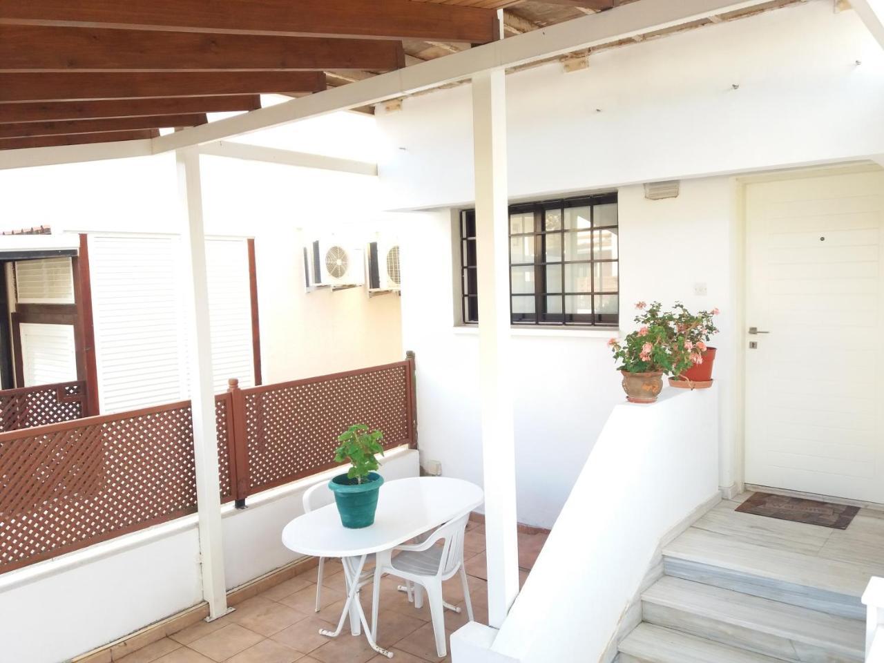 Pirgos Beach House Lárnaka Kültér fotó