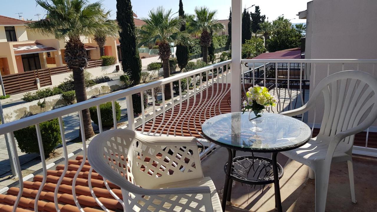 Pirgos Beach House Lárnaka Kültér fotó